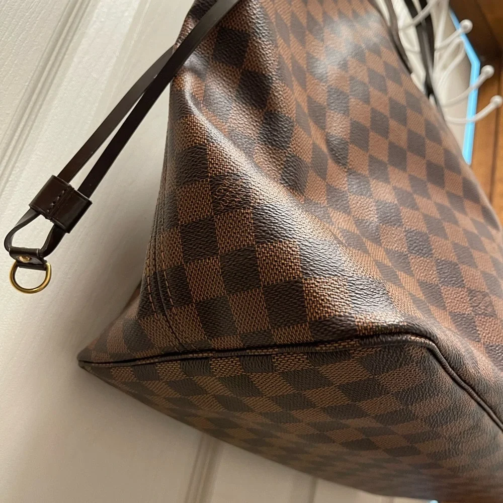 Louis Vuitton classic louis